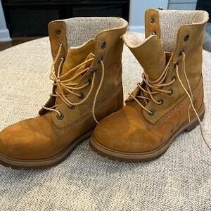 Size 7 Timberland boots